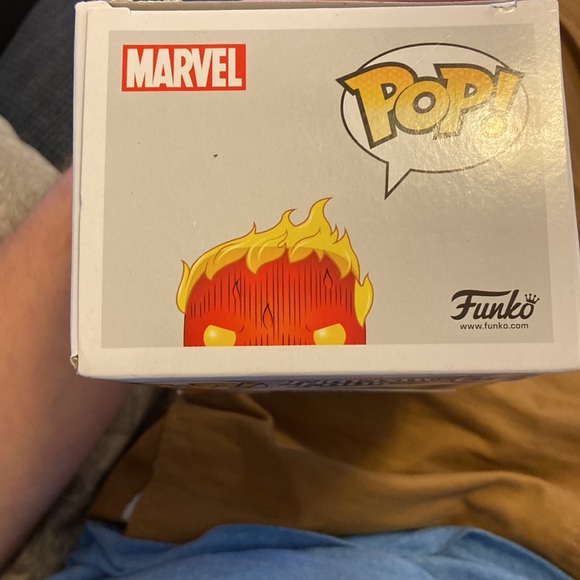 Fantastic 4 Funko Pop! HUMAN TORCH (EXCLUSIVE marvel corpse + Glow in the Dark!) - Picture 5 of 6